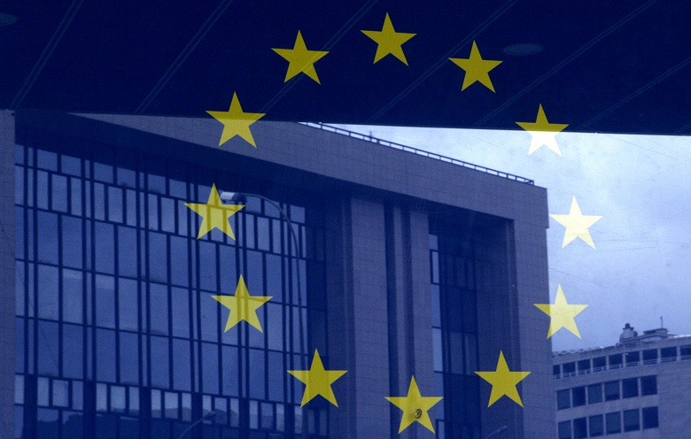 ΕΕ προς Ιταλία: Συνεχίστε την μείωση του δημόσιου χρέους