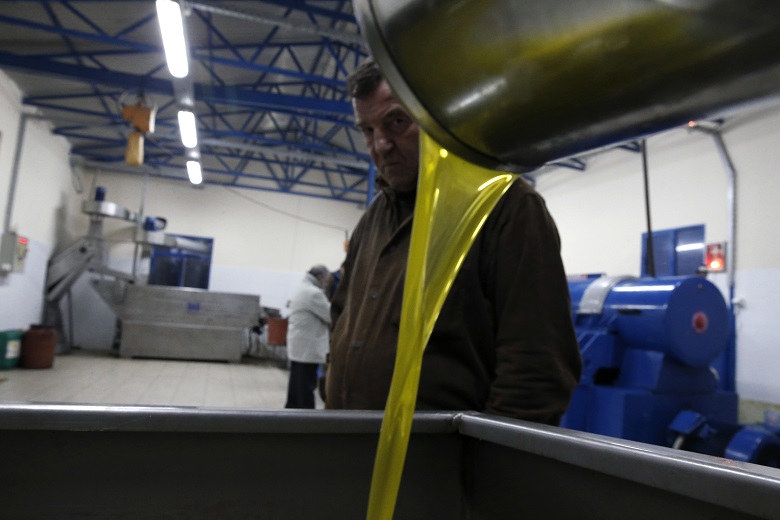 Ελαιόλαδο με μεγάλο ποσοστό νοθείας ανακαλεί ο ΕΦΕΤ