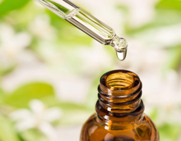 Ο ΕΟΦ αποκαλύπτει την εταιρεία που παρανομεί με τα αιθέρια έλαια