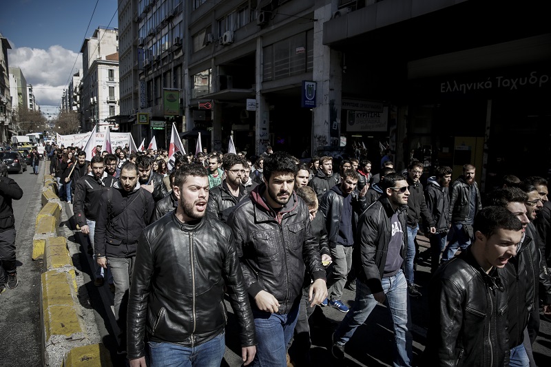 Πορεία φοιτητών στη Βουλή για τον νόμο Γαβρόγλου