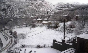 Σε ποιες περιοχές της Ελλάδας χιονίζει σήμερα