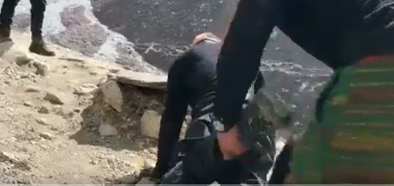 28χρονος παραπληγικός ανέβηκε με τα χέρια στο Έβερεστ