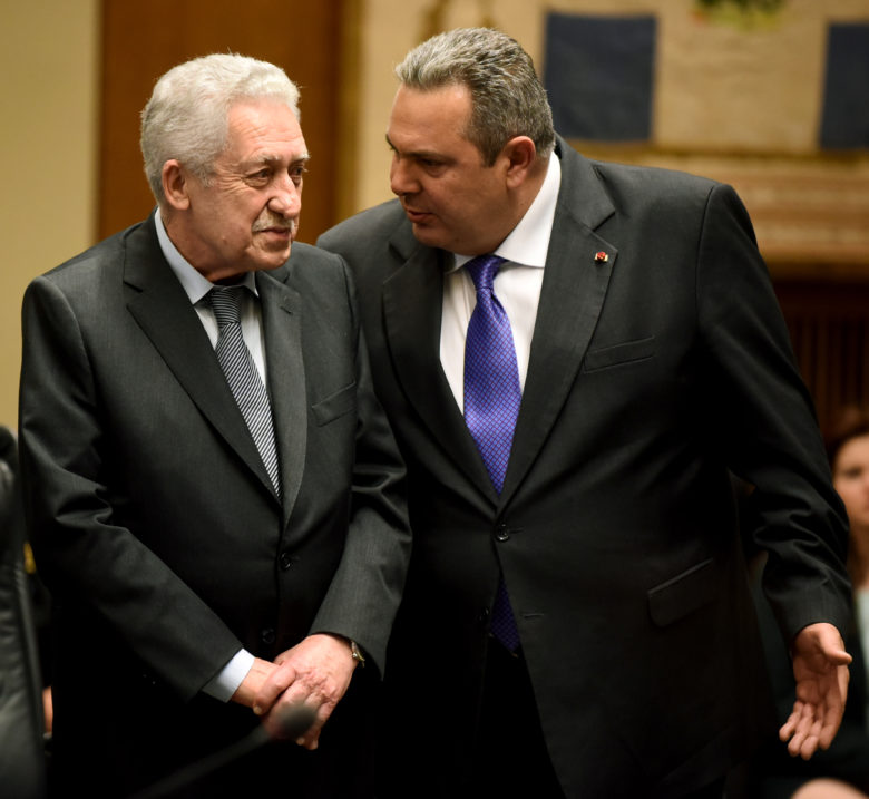 Αποστάσεις Κουβέλη από Καμμένο για τους δύο Έλληνες στρατιωτικούς
