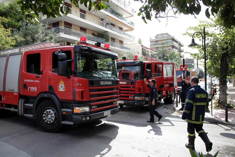 Πυρκαγιά σε κτίριο στο κέντρο της Αθήνας
