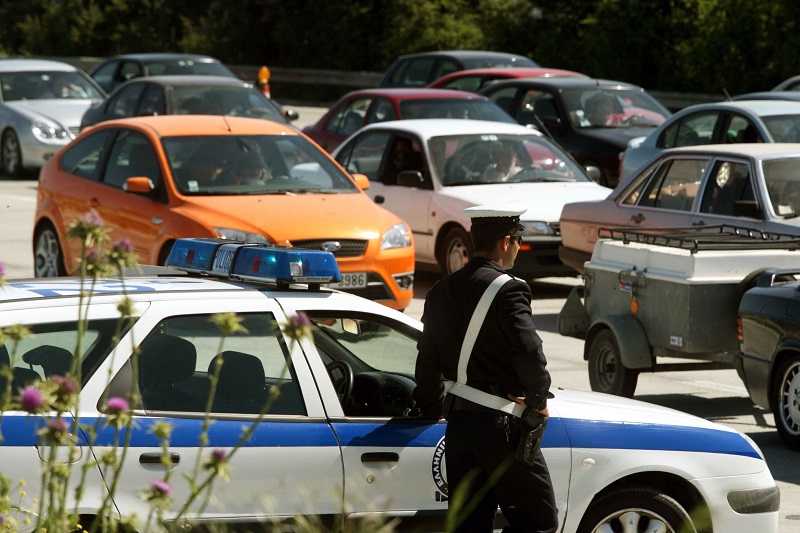 Αυξημένα μέτρα της Τροχαίας για το τριήμερο εορτασμού της 25ης Μαρτίου