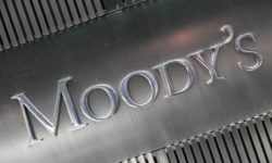Χωρίς απώλειες τα ελληνικά ομόλογα μετά την αξιολόγηση της Moody’s