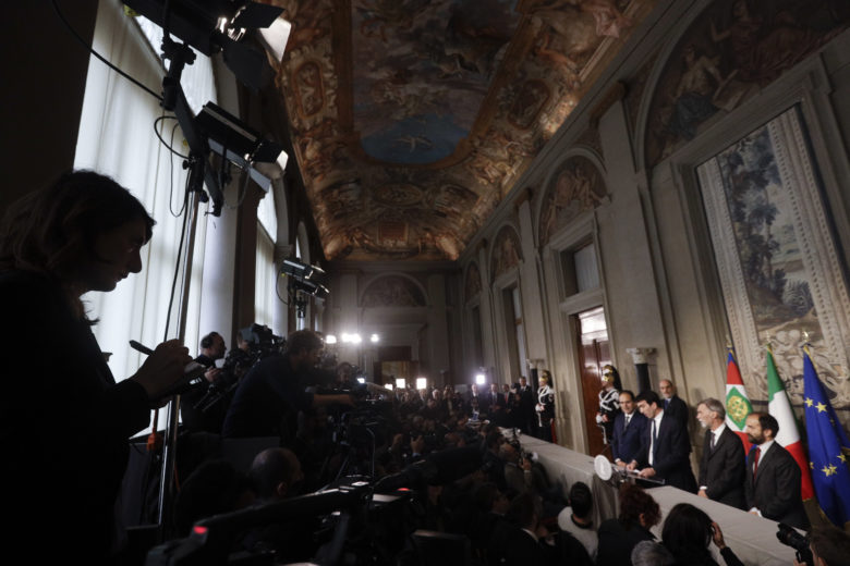 Άκαρπες οι προσπάθειες για σχηματισμό κυβέρνησης στην Ιταλία