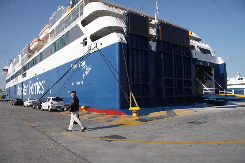 Εικοσιτετράωρη απεργία για την Τετάρτη σε όλες τις κατηγορίες πλοίων