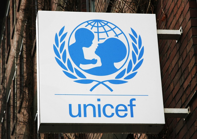 Unicef: Ένα στα τρία μικρά παιδιά είναι υποσιτισμένα ή υπέρβαρα