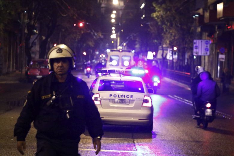 Πυροβόλησαν αστυνομικούς στα Άνω Λιόσια