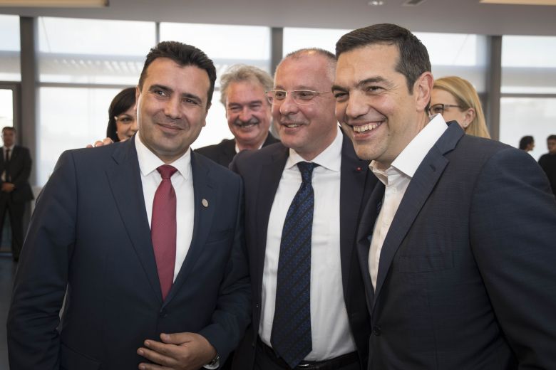 Η ώρα των πρωθυπουργών για το Σκοπιανό – Συνάντηση Τσίπρα -Ζάεφ στη Σόφια