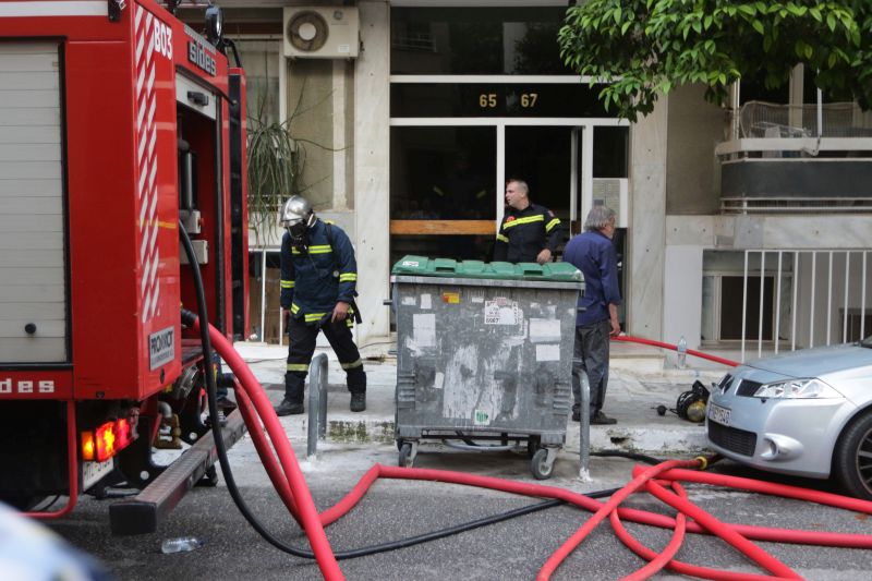 Φωτιά σε πολυκατοικία στην Κυψέλη