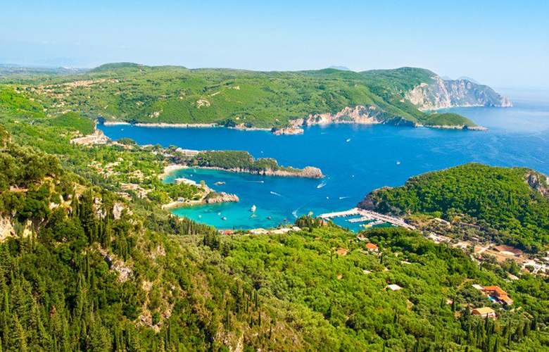 Γνωρίζοντας τη πολυτραγουδισμένη Παλαιοκαστρίτσα