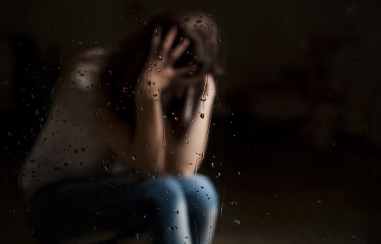 «Αν πεις κάτι θα σε βιάσουμε ξανά» – Όσα είπε στον πατέρα της η 19χρονη που φέρεται να βιάσθηκε στη Ρόδο