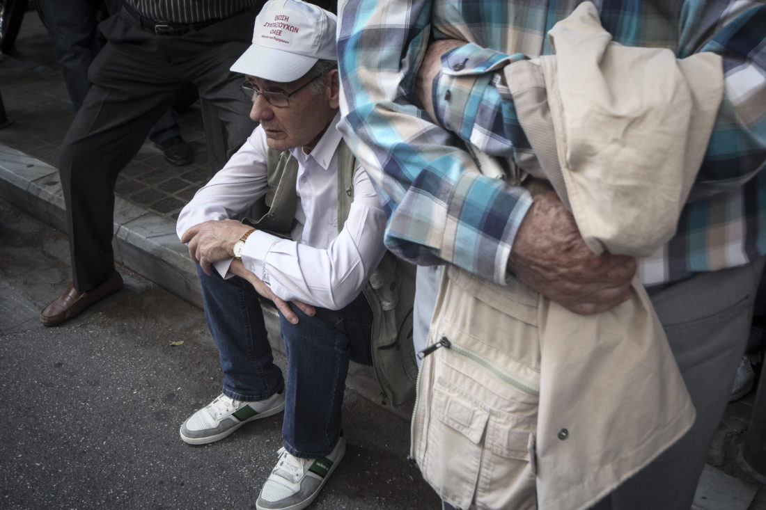 Συγκέντρωση συνταξιούχων στα δικαστήρια της Θεσσαλονίκης