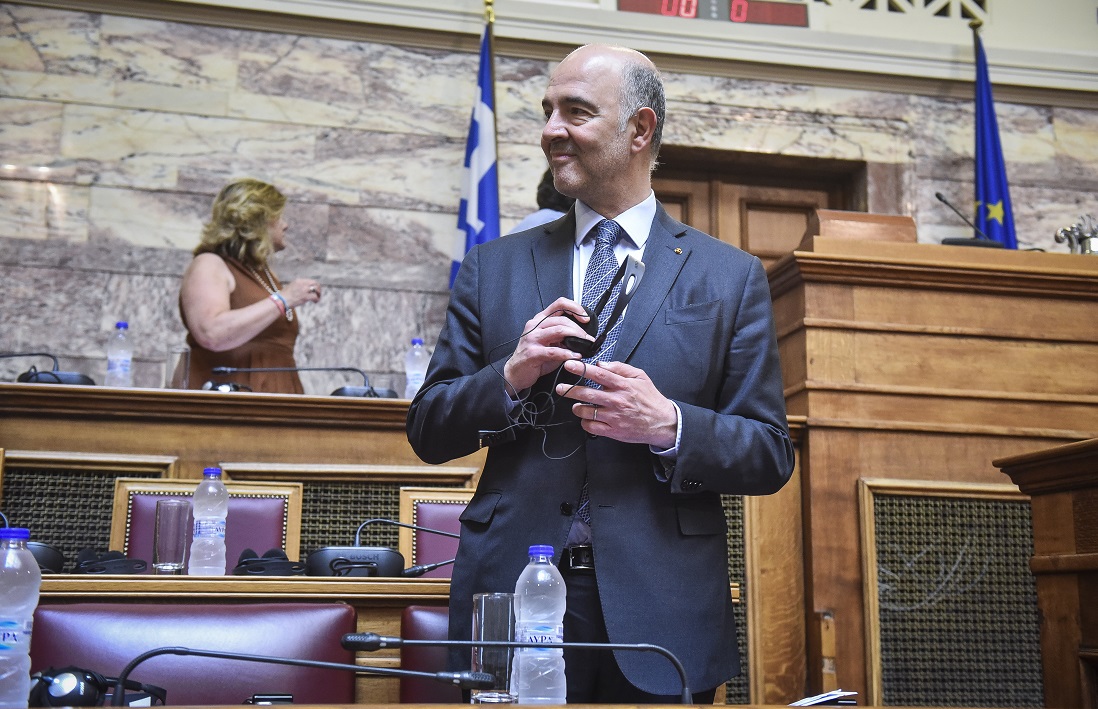 Μοσκοβισί: Η Ελλάδα μπορεί να παράγει πλεονάσματα