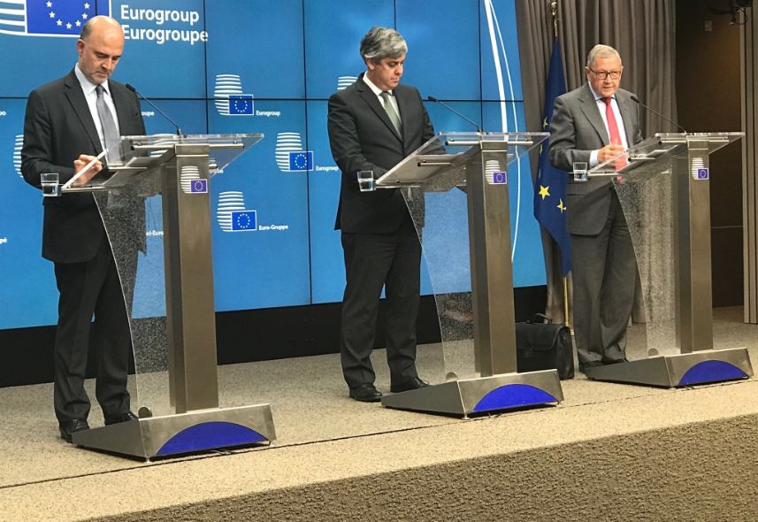 Το «πάγωμα» του ΦΠΑ στα νησιά μπλοκάρει τη δόση του δανείου για την Ελλάδα