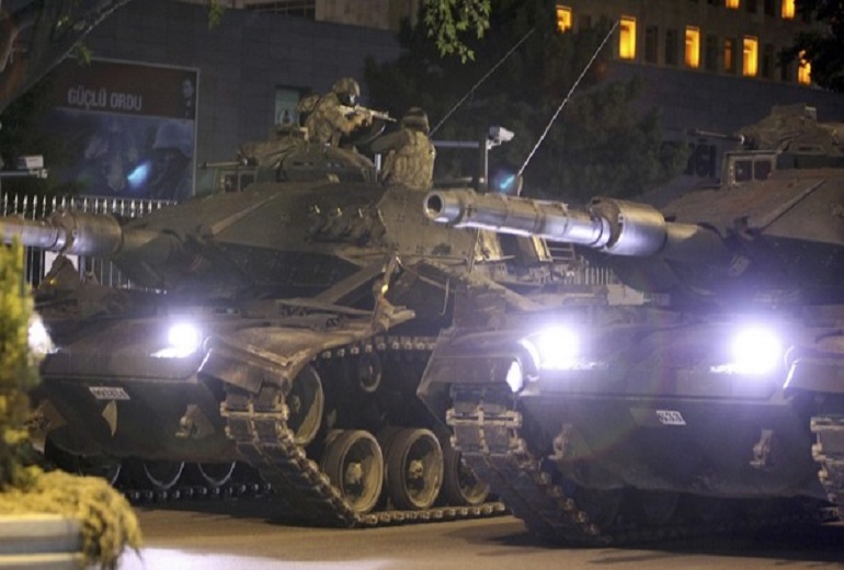 Ισόβια σε 72 κατηγορούμενος για τις συγκρούσεις στη γέφυρα του Βοσπόρου το 2016