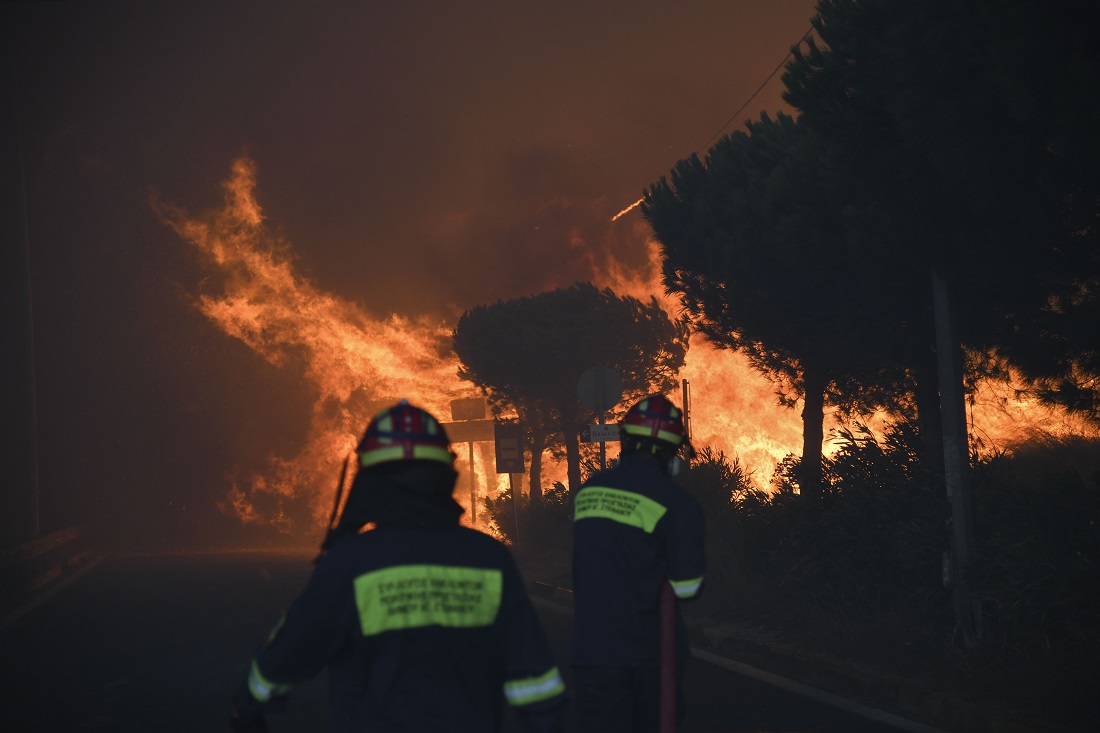 Η κατάρρευση ενός συστήματος που κόστισε τη ζωή σε 100 ανθρώπους στο Μάτι