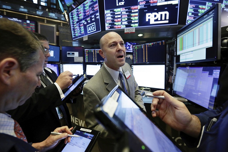 Ευφορία στη Wall Street – Συνεχίζεται το ράλι της Apple