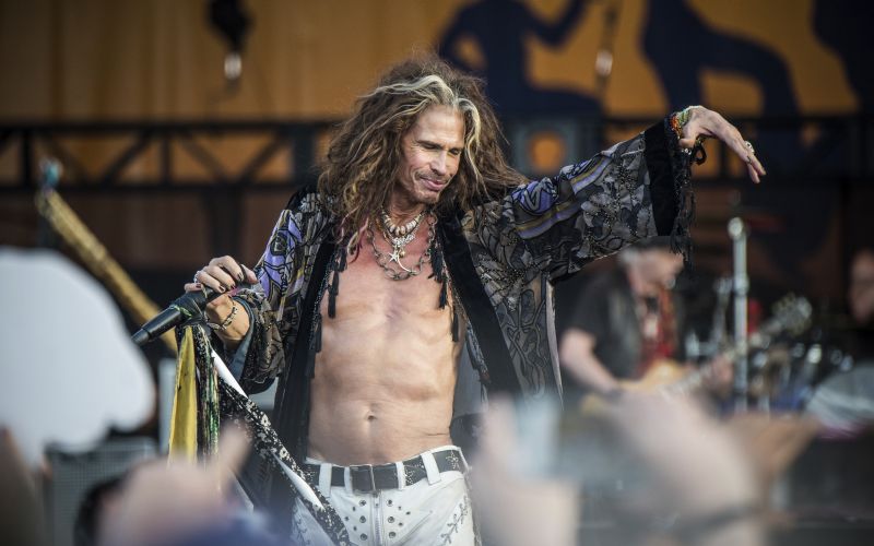 Χαμένο βαν των Aerosmith από το ’70 βρέθηκε τυχαία σε δάσος