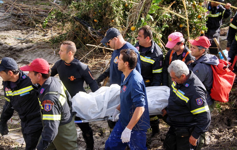 Σε δίκη τρεις αιρετοί για τις φονικές πλημμύρες του 2013 στη Ρόδο