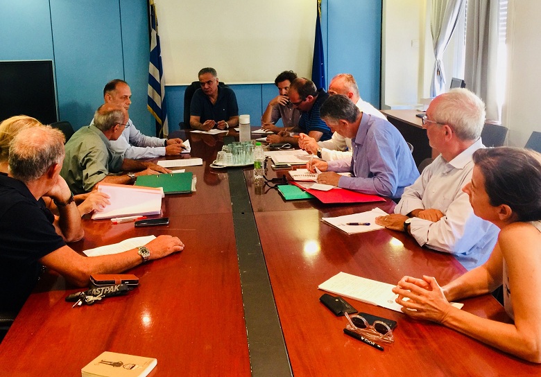 Συνάντηση Σκουρλέτη με πυρόπληκτους από Μάτι και Ν. Βουτζά