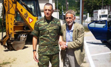 Ο αρχηγός του Στρατού σε χωριά της μουσουλμανικής μειονότητας