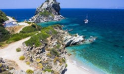 Σκόπελος: Στα 9 «μυστικά» νησιά της Μεσογείου για τους Γερμανούς