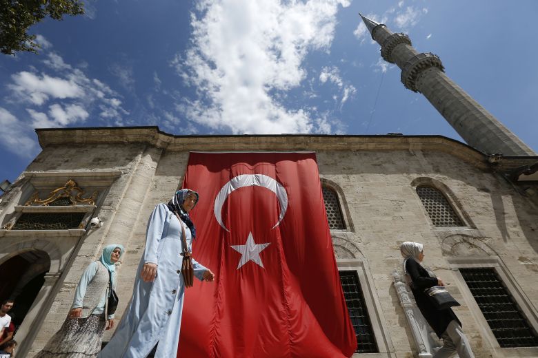 Handelsblatt: Τούρκοι διαφεύγουν στην Ελλάδα εξαιτίας του Ερντογάν