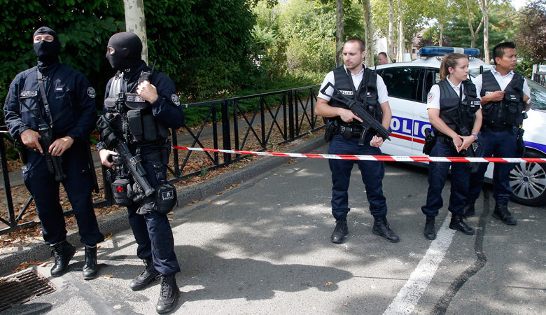Εντοπίστηκε το πτώμα ενός κοριτσιού 4 ετών μετά από την κακοκαιρία στην Γαλλία – Ο αδελφός της αγνοείται