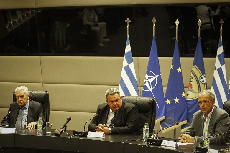 Καμμένος: Πρέπει να ελαφρύνουμε τις πληγές του λαού