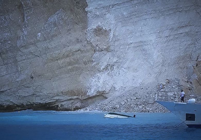 Άγνωστο μέχρι πότε θα μείνει κλειστή η παραλία Ναυάγιο στη Ζάκυνθο