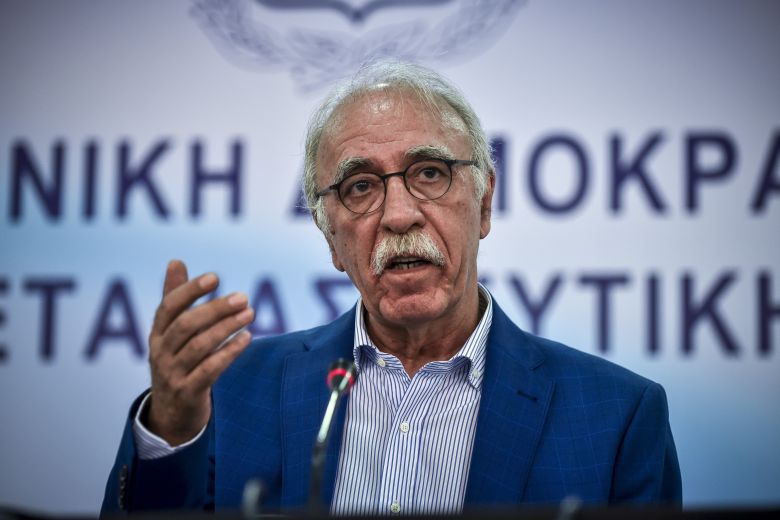 Βίτσας: Καταβάλλονται προσπάθειες για αποσυμφόρηση των νησιών