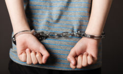 Στη φυλακή 29χρονος για απόπειρα βιασμού 35χρονης στον σταθμό του ΟΣΕ στην Καλαμάτα