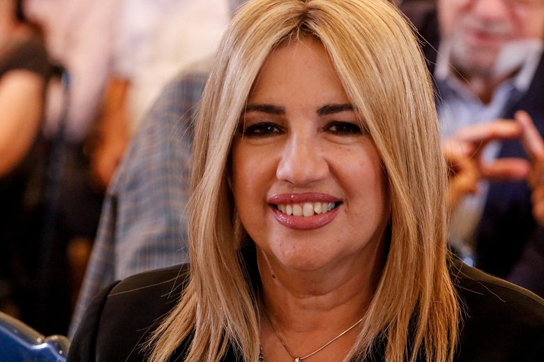 Γεννηματά: Ετερόκλητος συνεταιρισμός που τρίζει η κυβέρνηση