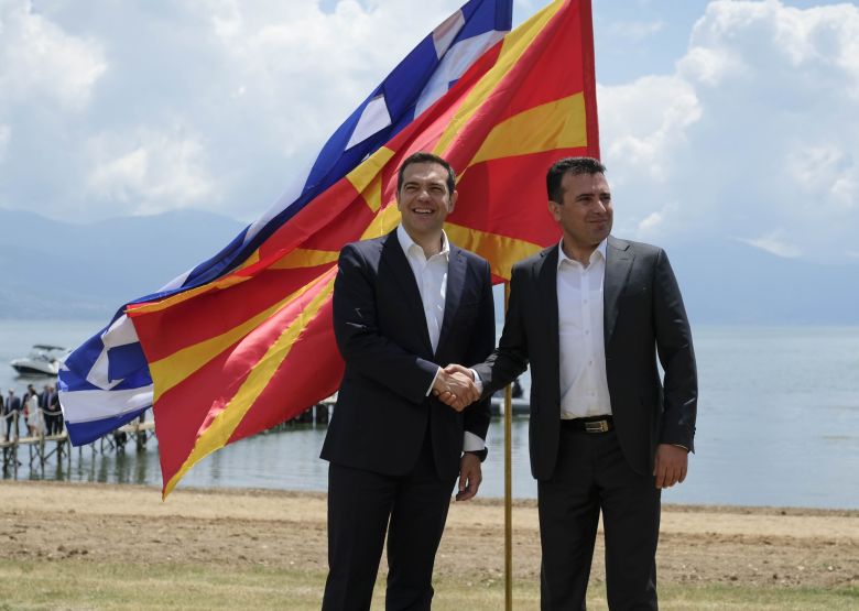 «H Ελλάδα εγκρίνει την ένταξη της “Βόρειας Μακεδονίας” στο ΝΑΤΟ»