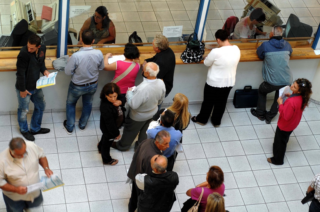 Ποιοι ασφαλισμένοι θα εξοικονομήσουν έως και 35% από τη μείωση των εισφορών