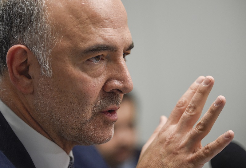 Μοσκοβισί: Η Ελλάδα συνδύασε σοβαρές πολιτικές με μια κοινωνική προσέγγιση