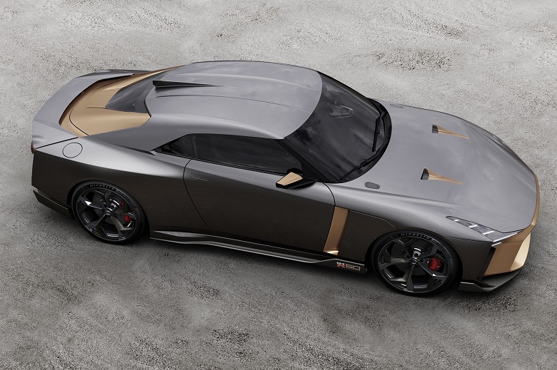 Το Nissan GT-R50 στην Ginza του Τόκιο