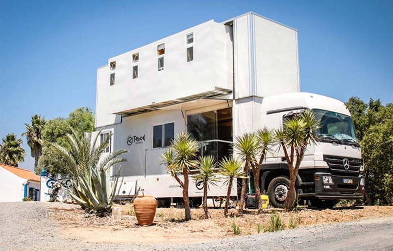 Το Truck Hotel είναι ένα καταπληκτικό διώροφο… ξενοδοχείο-νταλίκα