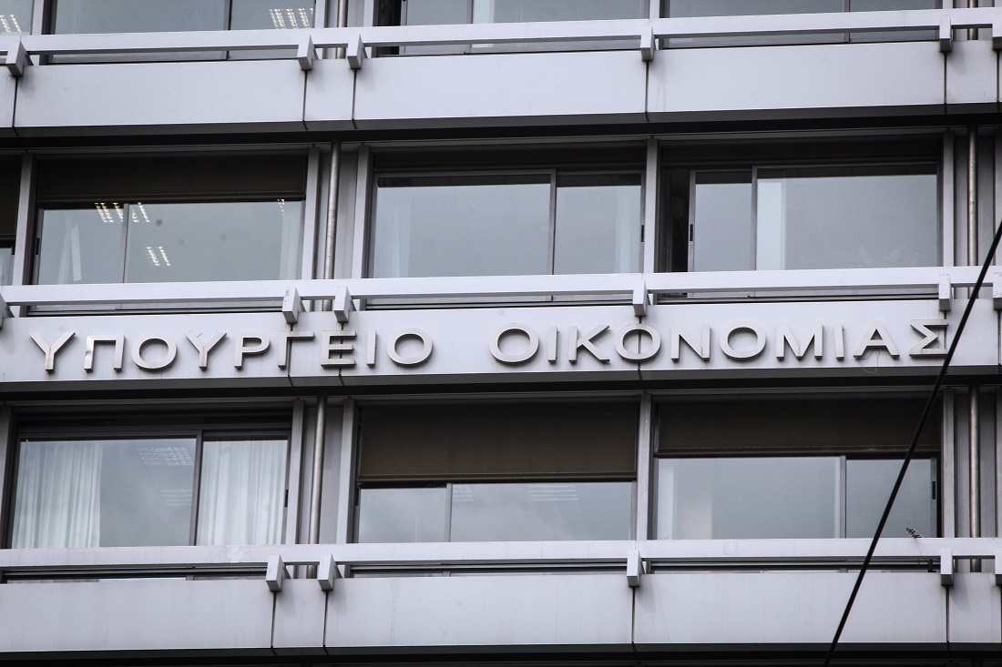 Κοροναϊός: Αυτές είναι οι επιχειρήσεις για τις οποίες παγώνουν φορολογικές και ασφαλιστικές οφειλές
