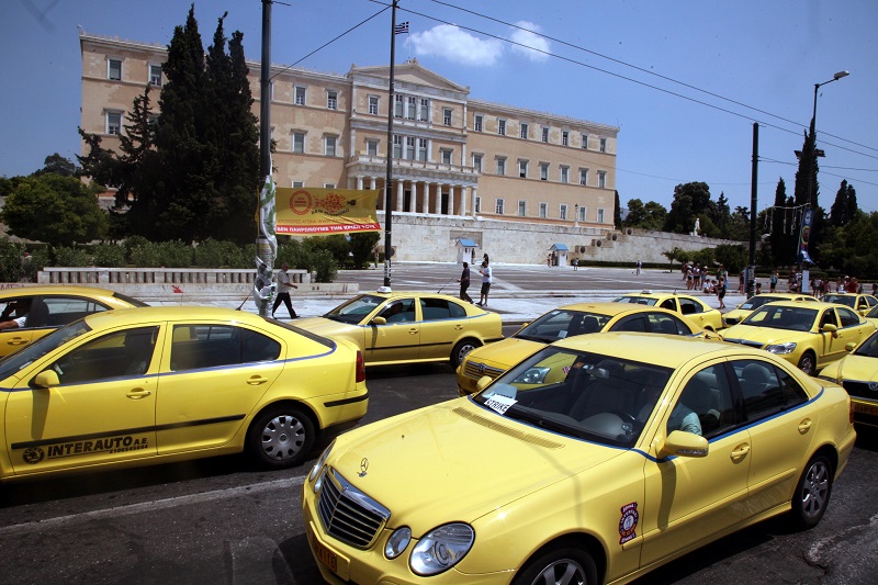 Χωρίς ταξί για 12 ώρες όλη η χώρα την Πέμπτη