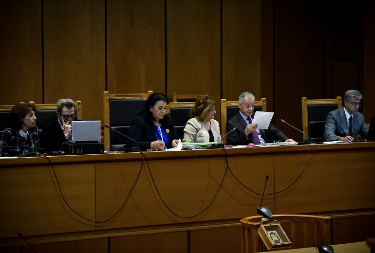 Ο νέος Ποινικός Κώδικας και πώς επηρεάζει τις εξελίξεις στην πολύκροτη δίκη της Χρυσής Αυγής