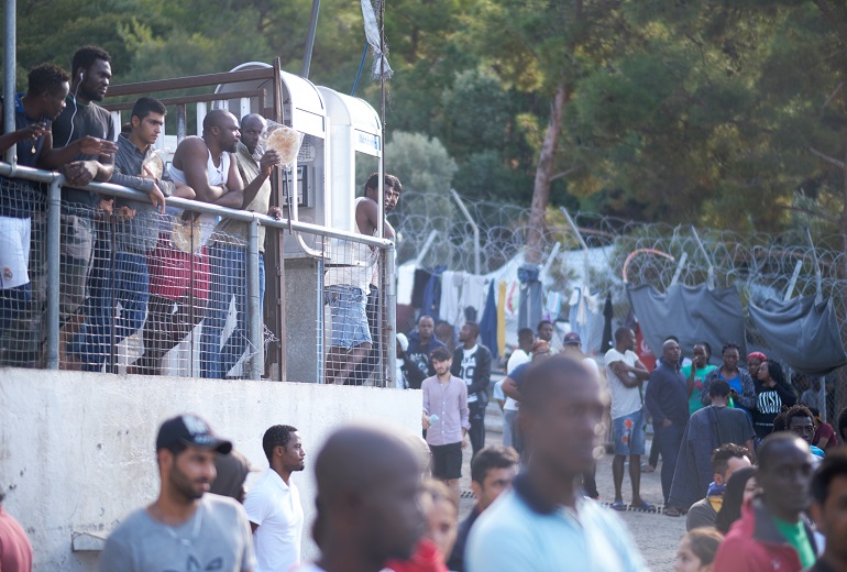 H Νότια Κορέα στηρίζει οικονομικά την Ελλάδα για το προσφυγικό