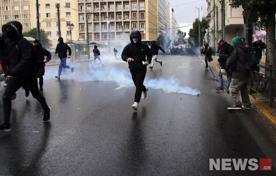 Με μολότοφ και χημικά ξεκίνησαν οι πρώτες πορείες στην μνήμη του Γρηγορόπουλου