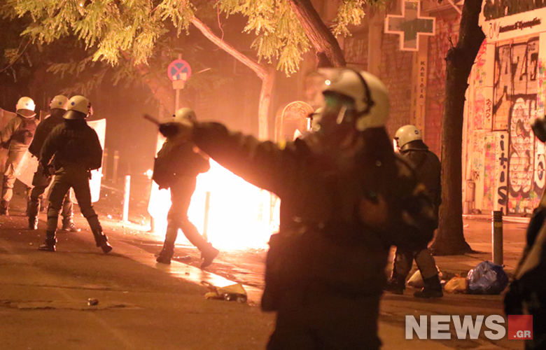 Τριάντα συλλήψεις για τα επεισόδια στις πορείες για το Γρηγορόπουλο