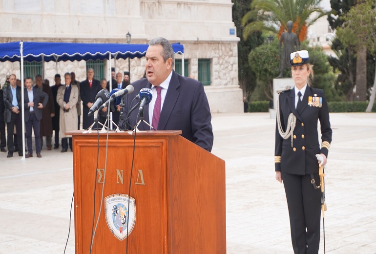 Καμμένος: Δίνω τον μισθό μου για να αγοραστούν φρεγάτες