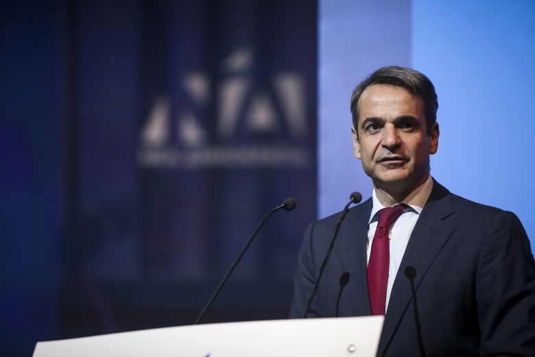 Μητσοτάκης: Οι Έλληνες πνίγονται στα χρέη