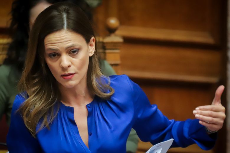 Αχτσιόγλου: Με τη μη περικοπή των συντάξεων, κλείνει ο κύκλος των μνημονίων